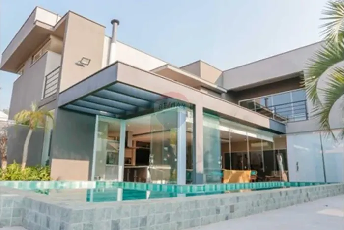 Casa de 4 suites com Luxo e Conforto a venda no Condomínio Lago Azul