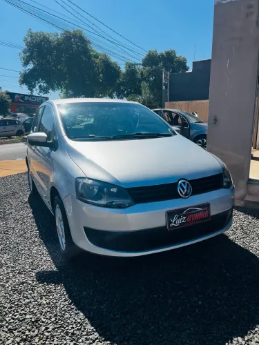 Volkswagen Fox 1.0 MI Total Flex 8V 5P 2014