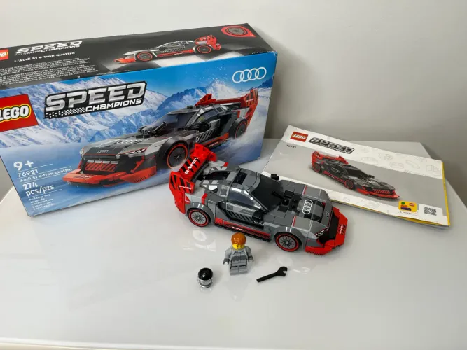 Lego Speed Champions Audi E-tron Quattro