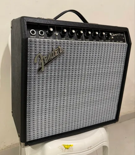 Fender Champion 40 Cubo Amplificador