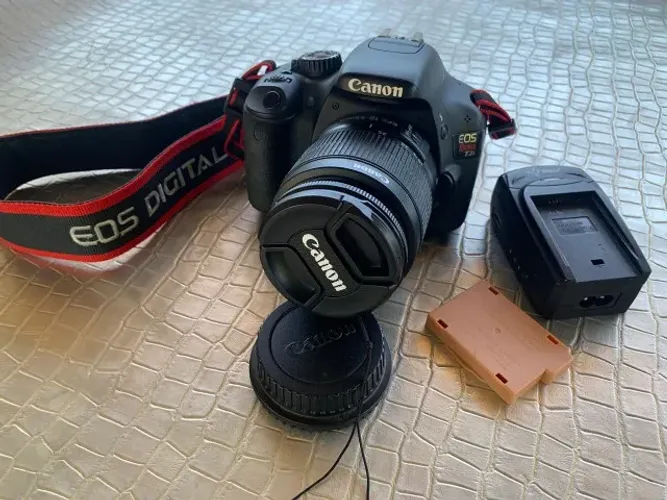 CANON T2i SUPER NOVA LENTE 18/55