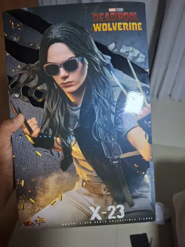 Hot toys - X23 - Deadpool e Wolwerine