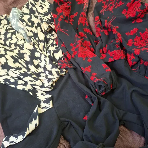 Roupas de grife, todas sem uso.