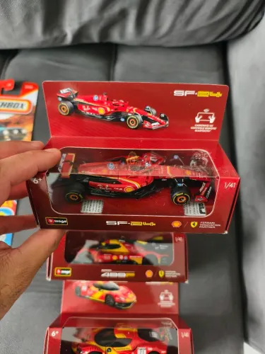 Ferrari de controle remoto Shell
