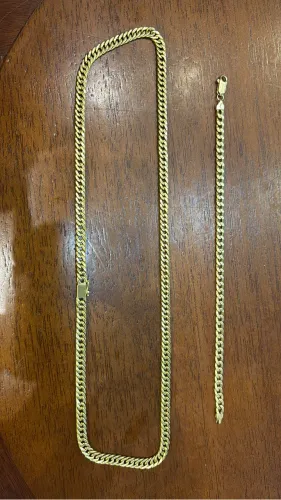 Cordão de ouro 22 gramas e Pulseira de Ouro 8,4 gramas