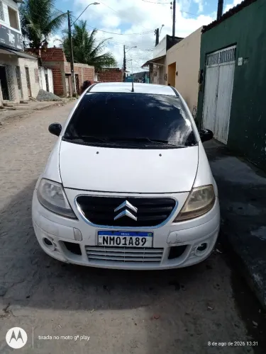 Citroen C3 GLX 1.4/ GLX Sonora 1.4 Flex 8V 5P 2012