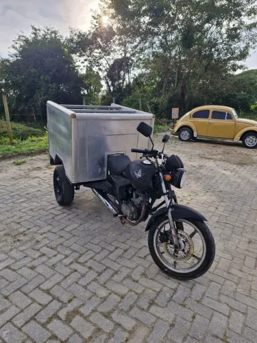 Triciclo de Carga Baú