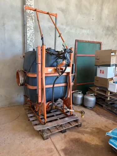 Pulverizador 600 litros- bomba jp 75