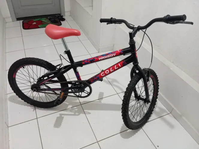 Bicicleta Colli aro 20 novíssima.