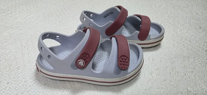 Sandália Crocs Infantil tamanho 24 / C6 - Usada em excelente estado!