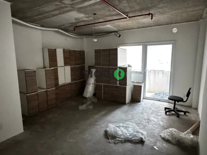 Sala Comercial a venda ou Locação 33,74 m² - Jardim Henriqueta - Taboão da Serra - SP