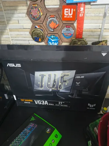Monitor asus tuf 27 180hz novinho