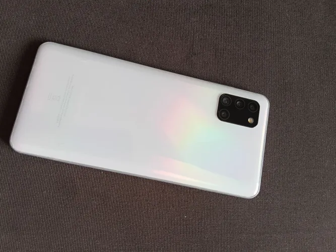 Celular semi-novo Samsung Galaxy A31