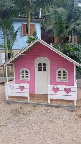 Casinhas de boneca para quintal