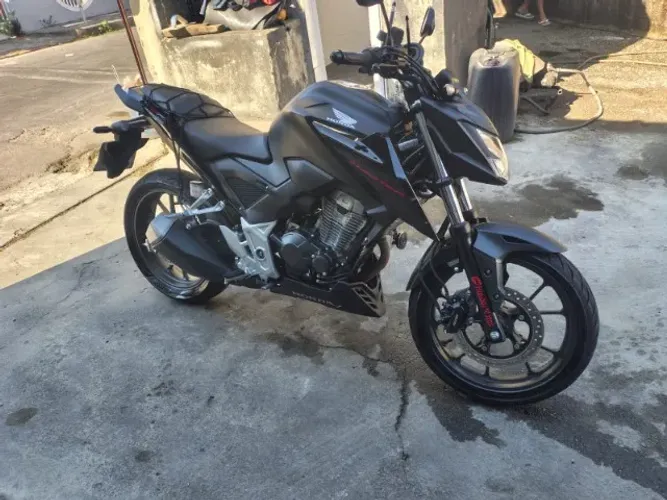 HONDA CB TWISTER 300 FOUR - 2023 | ÚNICO DONO