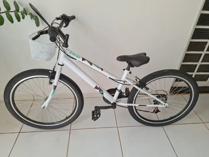 Bicicleta Caloi Ceci aro 24