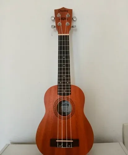Ukulele Shelby