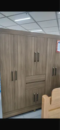 Vendo guarda-roupa semi novo
