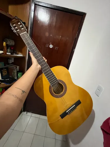 Violão em ótimo estado