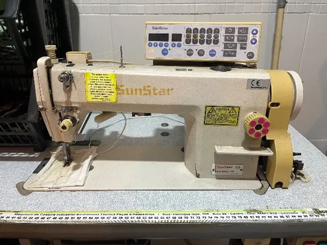Máquina de Costura Industrial Reta Eletrônica SunStar - Funcionando