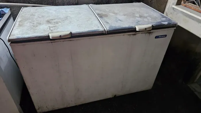 Freezer metalfrio