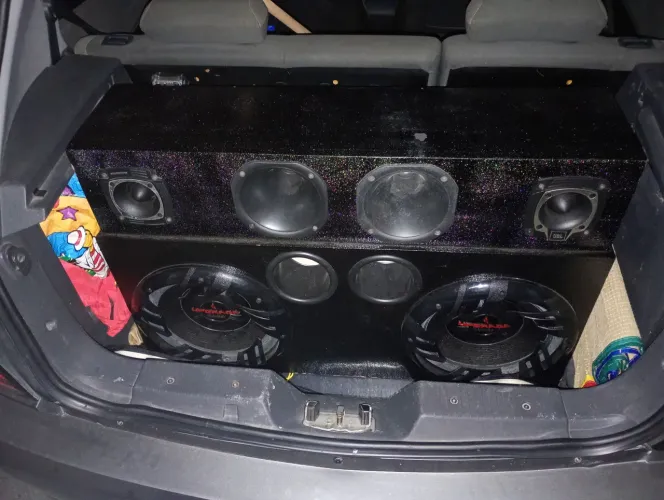 Som automotivo aceita oferta