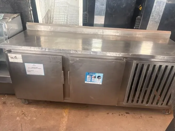 balcão refrigerado 210x77 2 portas
