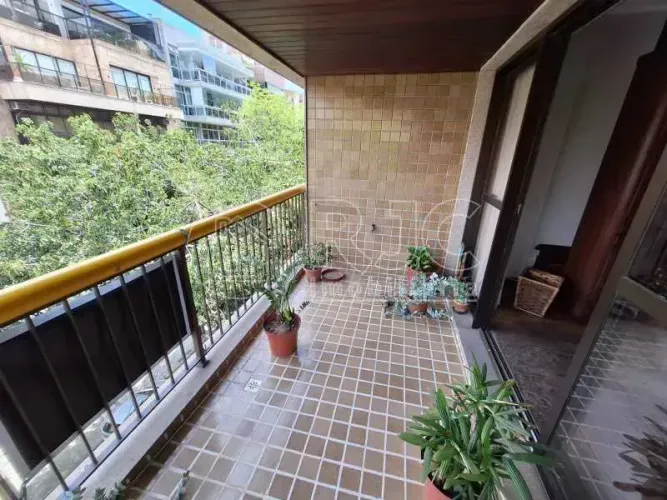 Imóvel para venda tem 142 metros quadrados com 3 quartos em Tijuca - Rio de Janeiro - RJ