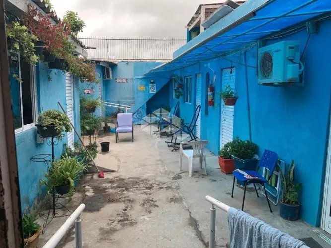Casa Térrea 3 dormitórios no Bairro Camaquã