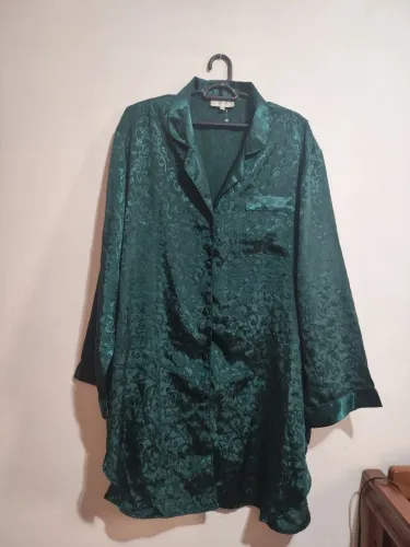 Camisola robe/ roupão de cetim verde jade tamanho gg