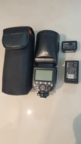 Flash Speedlite Godox V1 Para Nikon