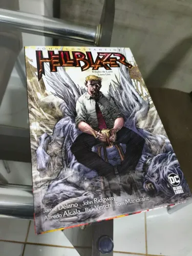 Hellblazer Edição de Luxo Volume 1