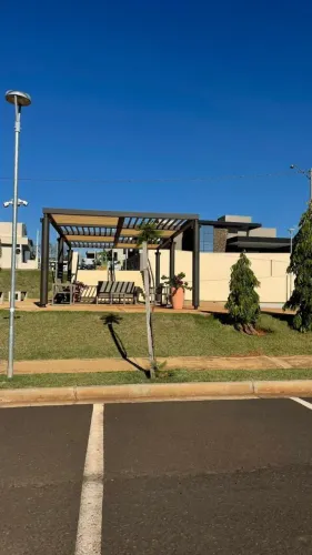 Centro comercial para aluguel possui 40 metros quadrados em Bom Jardim - São José do Rio P