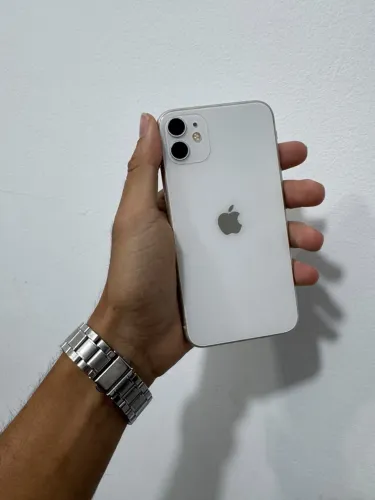 iPHONE 11 BRANCO