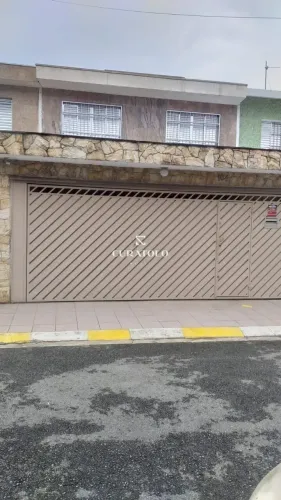 Sobrado para venda tem 211 metros quadrados com 4 quartos em Bom Retiro - São Paulo - SP