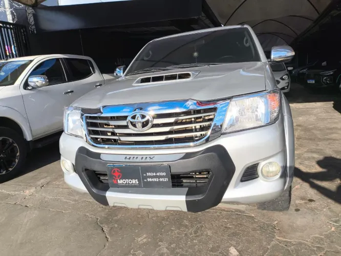 Toyota Hilux CD SRV D4-d 4X4 3.0 TDI Diesel AUT 2012