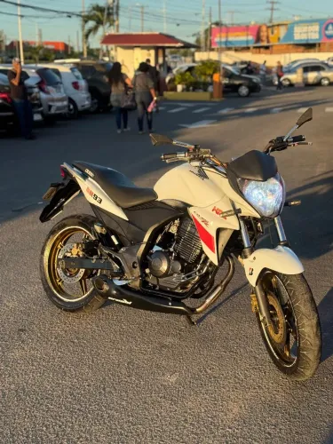 CB300