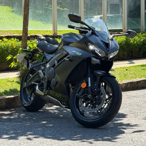 Triumph Daytona 660