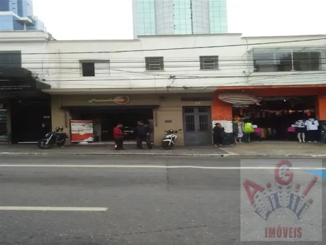 VENDA Prédio antigo localizado em Santana.