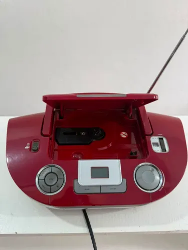 Rádio  AM e FM 