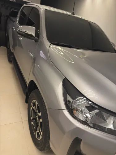 Toyota Hilux CD SRV 4X4 2.8 TDI Diesel Aut. 2022