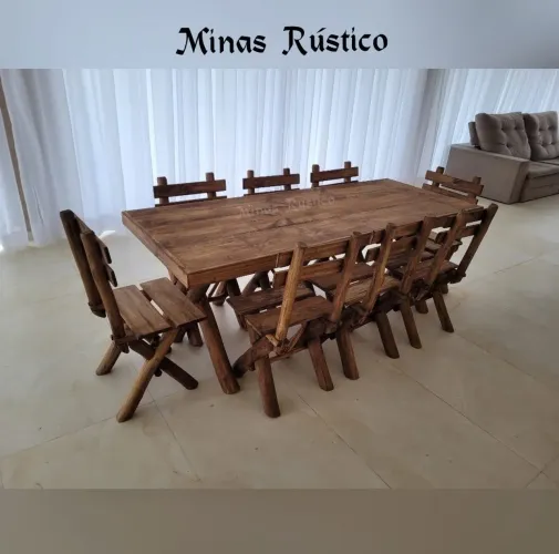Mesa Rústica com 8 cadeiras