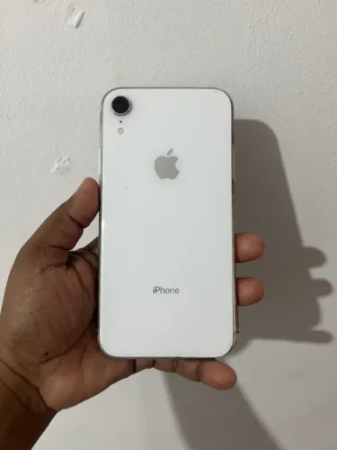 iPhone XR 64 tb