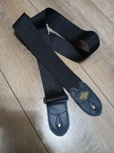 Correia de Guitarra Preta