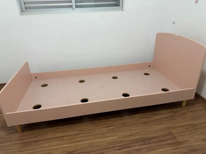 Cama infantil Tok&Stok+ colchão orthobom D23
