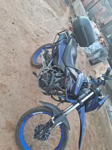 Vendo moto bros em perfeito estado muito conservada nada pra fazer nela