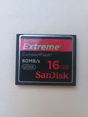 Cartão Compact flash 16GB SanDisk 60MB/s