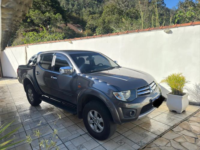 Imagem de Mitsubishi L200 Triton HLS 2.4 Flex 16V CD Mec. 2015