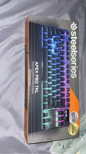 Vendo Apex Pro TKL (com caixa)