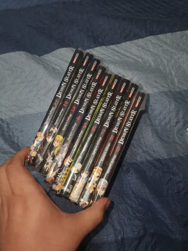 Coleção de mangás Demon Slayer (Kimetsu no Yaiba) Vol. 1 ao 9